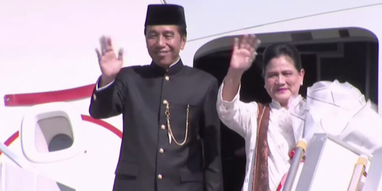 Jokowi Pulang ke Solo Usai Melepas Jabatan Presiden, Diantar Prabowo ke Lanud Halim Perdanakusuma