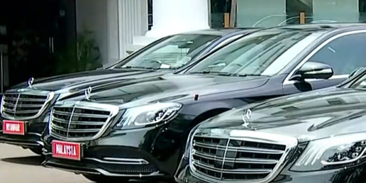 Mensesneg Bantah Mobil Mercedes-Benz S-Class untuk Menteri Kabinet Prabowo-Gibran