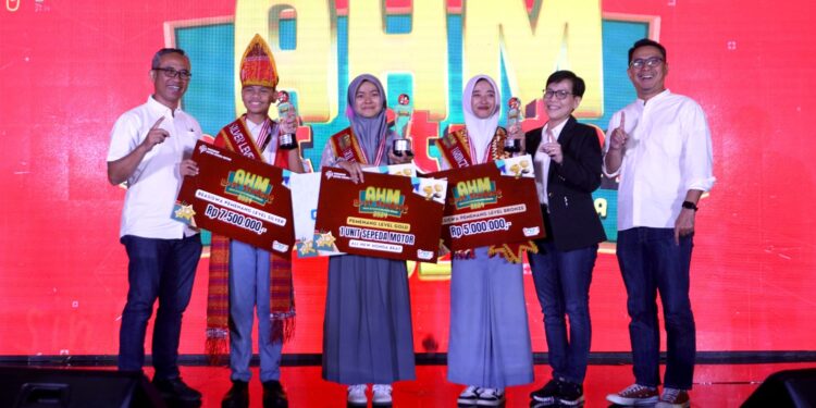 Siswa Cerdas dari Sumatera Barat Raih AHM Best Student 2024
