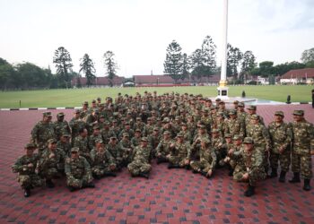 Seragam Loreng di Akmil, Menteri-Menteri Tampil Sangar