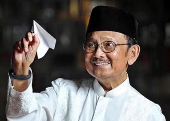 Habibie, Sang Juru Selamat Rupiah: Menurunkan Dolar dari Rp16.800 ke Rp6.550 dalam Waktu Singkat