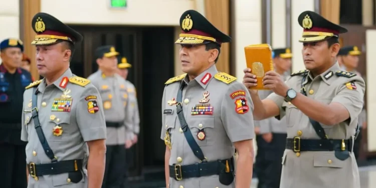 Mutasi Besar-Besaran di Polri