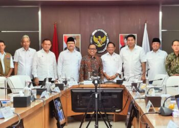 Erupsi Gunung Lewotobi, Pemerintah Pastikan Percepatan Pembangunan Huntara dan Pilkada Berjalan Lancar