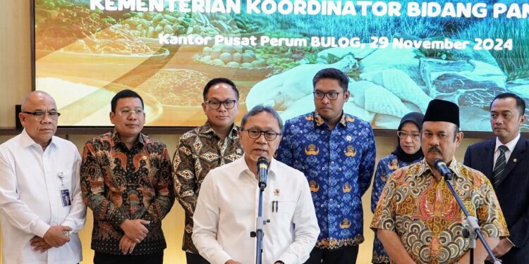 Presiden Prabowo dan Zulhas Sepakati Transformasi Bulog untuk Swasembada