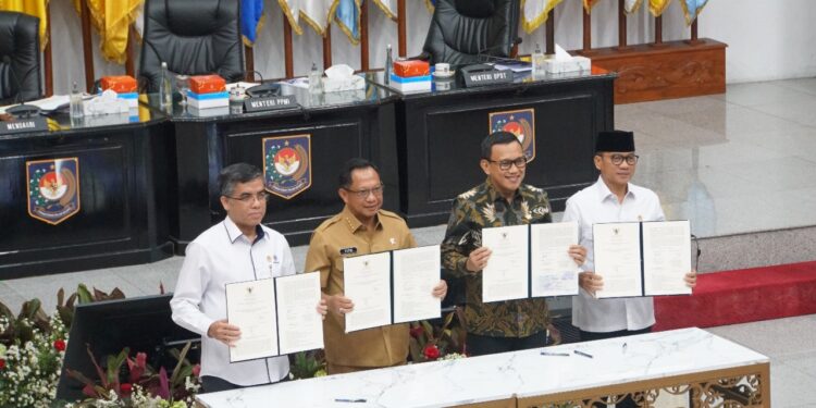 Menteri Karding Sebut Pemerintah Desa Punya Peran Kunci dalam Pelindungan Pekerja Migran