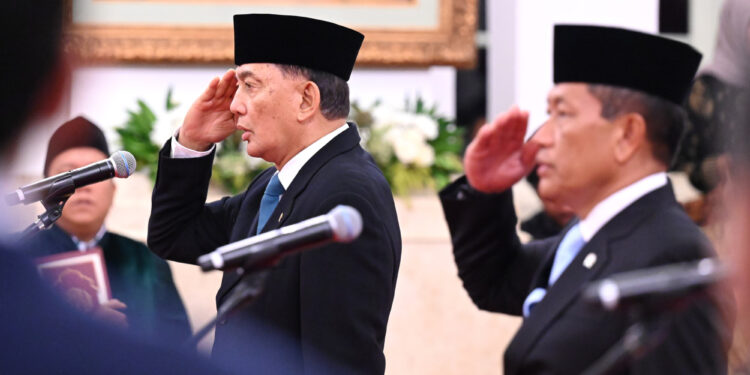 Mengungkap Perbedaan Kritis Dewan Pertahanan Nasional dan Dewan Ketahanan Nasional