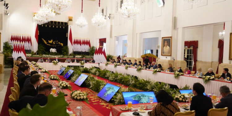 Prabowo Bertemu Pimpinan Perusahaan AS di Istana, Puji Kinerja Kabinet