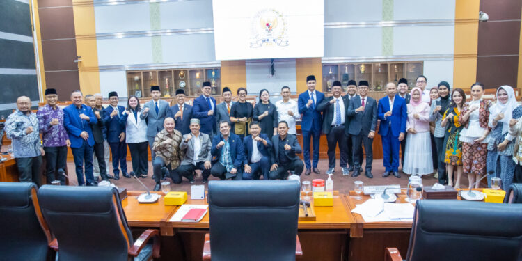 Puan Maharani Lantik Tim Pengawas Intelijen DPR, Pastikan Transparansi dan Akuntabilitas