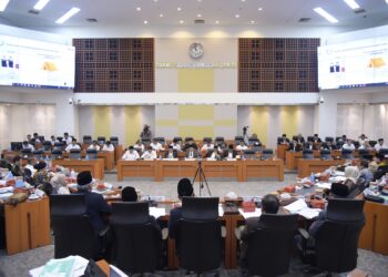 Rapat Komisi VIII DPR RI: Biaya Haji 2025 Dievaluasi, Targetkan Efisiensi Tanpa Korbankan Pelayanan