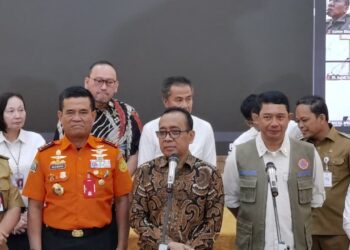 Menko PMK Pimpin Rapat Antisipasi Cuaca Ekstrem di Jabodetabek