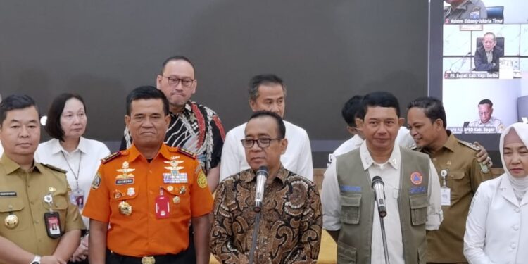 Menko PMK Pimpin Rapat Antisipasi Cuaca Ekstrem di Jabodetabek