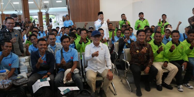 Menteri Karding Resmikan Lounge Pekerja Migran di Bandara Lombok Tengah, Ingin Jadi Pusat Informasi dan Perlindungan Pekerja Migran