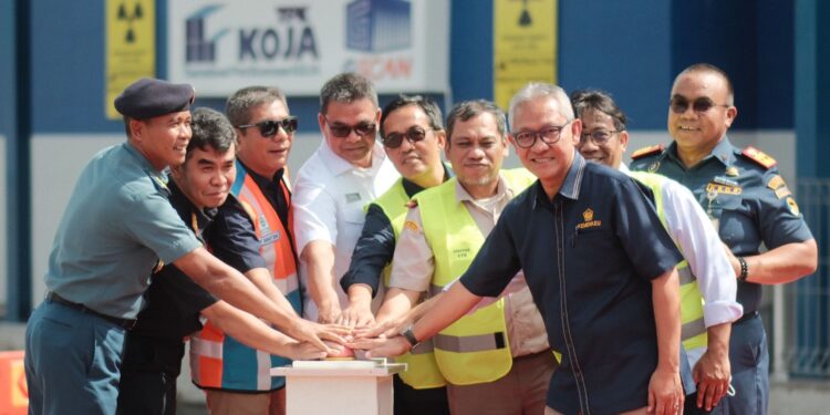 Bea Cukai Kementerian Keuangan Resmikan Pemberlakuan 10 Alat Pemindai Peti Kemas di Pelabuhan Tanjung Priok