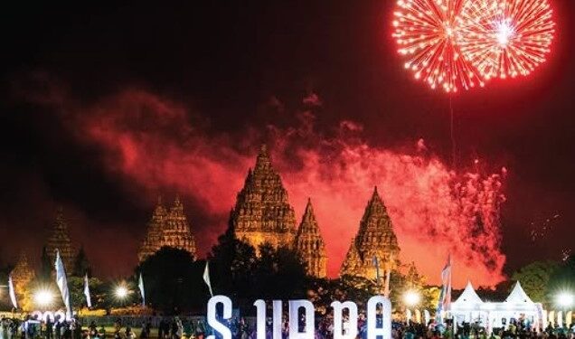 Malam Pergantian Tahun di Candi Prambanan Masuk Instagram The New York Times