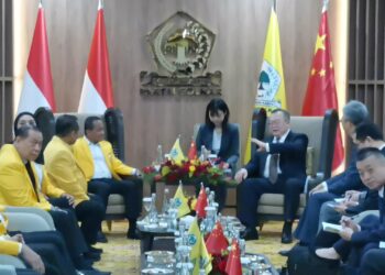 Bahlil Lahadalia Bahas Kerja Sama Ekonomi dan Hilirisasi dengan Menteri IDCPC China Liu Jianchao