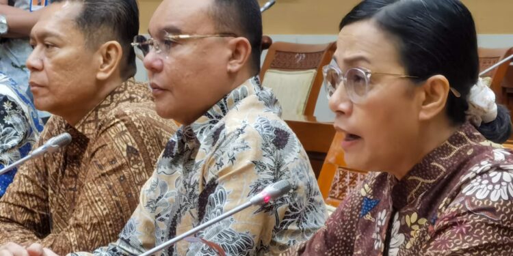 Bersama Pimpinan DPR RI, Sri Mulyani Sampaikan Efisiensi Anggaran
