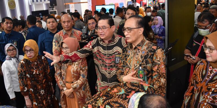 Partisipasi MPR Di Pameran Kampung Hukum Disambut Baik Ketua Mahkamah Agung