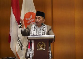 Jazuli Juwaini: Ajak Parlemen Inggris untuk Perdamaian Dunia 🌍🤝