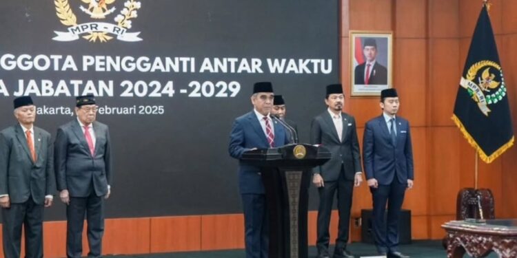 Ketua MPR RI, Ahmad Muzani Memimpin Pelantikan dan Pengucapan Sumpah Jabatan Anggota MPR