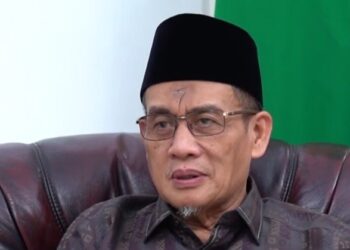 Romo HR Muhammad Syafi’i Meninjau Langsung Pelaksanaan Program CKG yang digelar Serentak