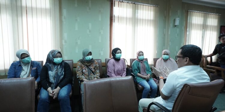 Cegah 7 CPMI Non-Prosedural ke Oman-Qatar, Menteri Karding Fokus Edukasi Kerja di Luar Negeri Secara Prosedural