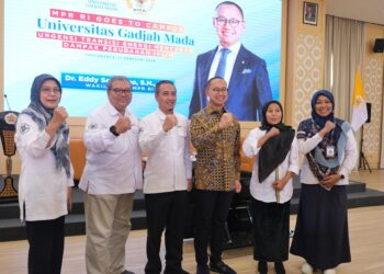 Bicara di UGM, Eddy Soeparno Sampaikan Pentingnya Kebijakan Berbasis Data dan Riset Ilmiah
