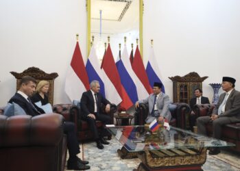 Prabowo Tanya Kabar Putin: “Sehat, Kan?” 🤔💬 Hubungan Erat Mereka Jadi Sorotan