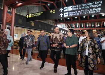Lebaran 2025: Pemerintah Terapkan Work From Anywhere Mulai H-7, Siap Mudik Lebih Awal 🚗✈️