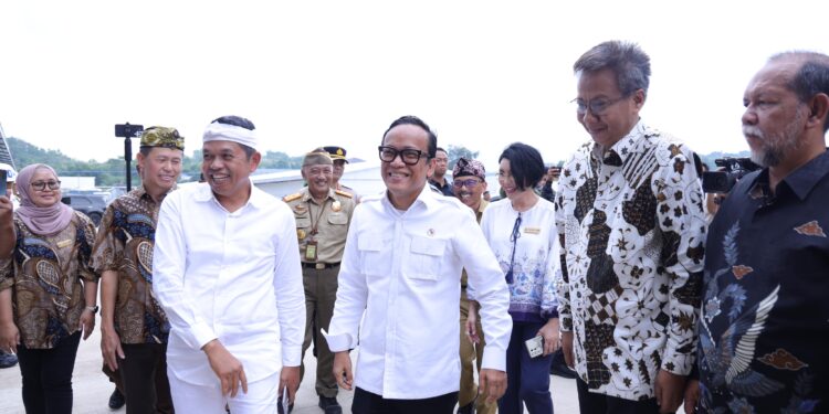 Wamenaker Dukung Kebijakan Gubernur Jabar dalam Pemberantasan Premanisme di Kawasan Industri