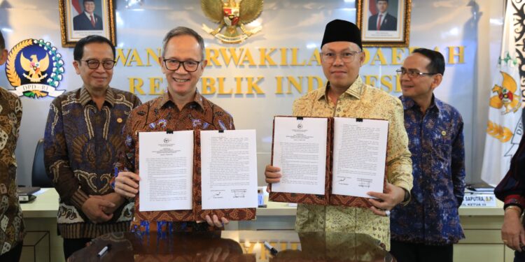 DPD RI dan OJK Bahas Penguatan Pengawasan Sektor Keuangan