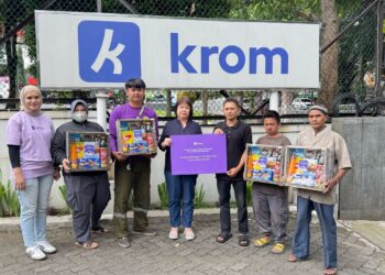 Berbagi Berkah di Ramadan 2025, Krom Bank Salurkan Donasi untuk Ratusan Anak Yatim dan Dhuafa