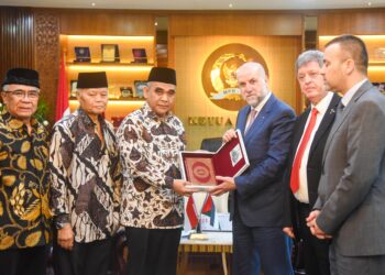 Ketua MPR Terima Penasihat Khusus Presiden Palestina, Tegaskan Dukungan Indonesia untuk Kemerdekaan Bangsa Palestina