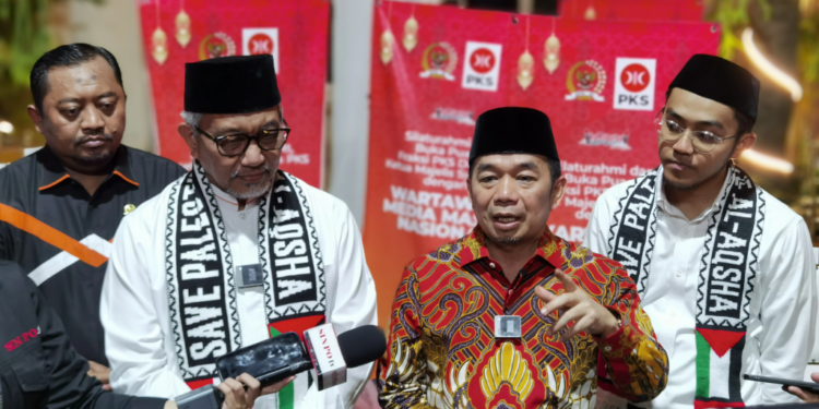 Fraksi PKS Gelar Buka Puasa Bersama, Apresiasi Wartawan dan Berbagi dengan Anak Yatim