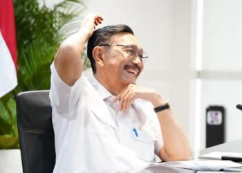 Luhut & Airlangga Bentuk ‘Tim Sapu Bersih’ Penghambat Investasi demi Pertumbuhan Ekonomi 8%