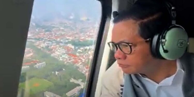 Gubernur DKI Jakarta Pramono Anung Dihujani Protes Gara-Gara Pakai 🚁Helikopter Pantau Banjir