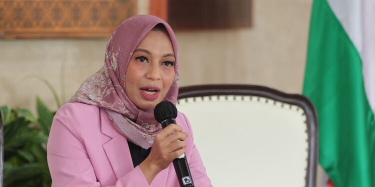 Senator Mirah Dukung Penurunan Harga Tiket Pesawat Jelang Lebaran 2025 ✈️