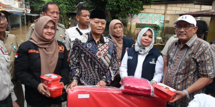 Jakarta Kembali Banjir, HNW Salurkan Bantuan dan Apresiasi Gerak Cepat Pemerintah