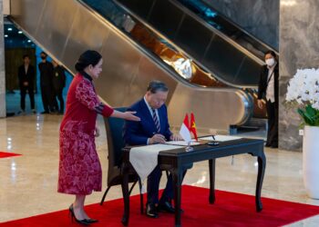 Ketua DPR RI Puan Maharani Terima Kunjungan Sekjen Partai Komunis Vietnam To Lam