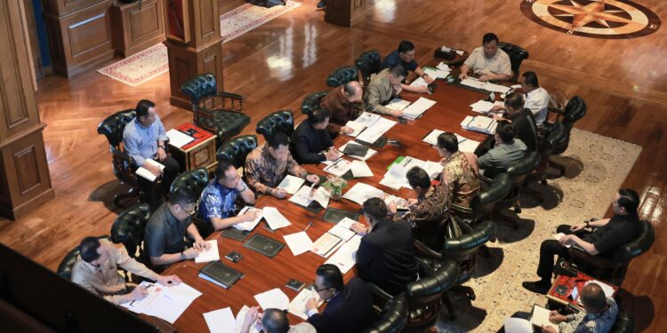 Prabowo Gelar Ratas di Hambalang, Bahas Hilirisasi dan Pemerataan Investasi