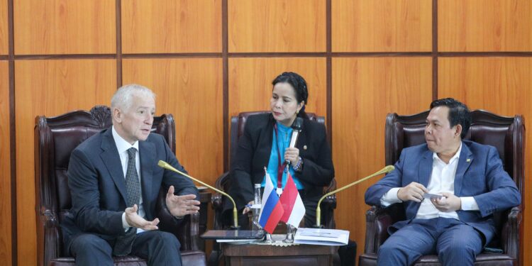 Ketua DPD RI, Sultan B. Najamudin, Terima Kunjungan Gubernur Provinsi Tomsk, Rusia: Bahas Kerja Sama Riset hingga Potensi Sister City