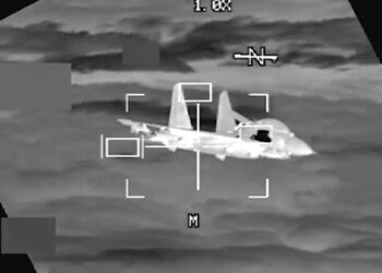 Rekaman Ketegangan Udara: Jet Tempur AS dan Tiongkok Nyaris Bersinggungan di Perairan Indo-Pasifik