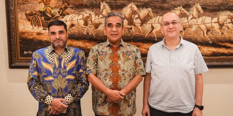 Bertemu Dubes Yordania-Mesir, Ketua MPR: Tindakan Kelompok Radikal Bisa Ciderai Perjuangan Rakyat Palestina
