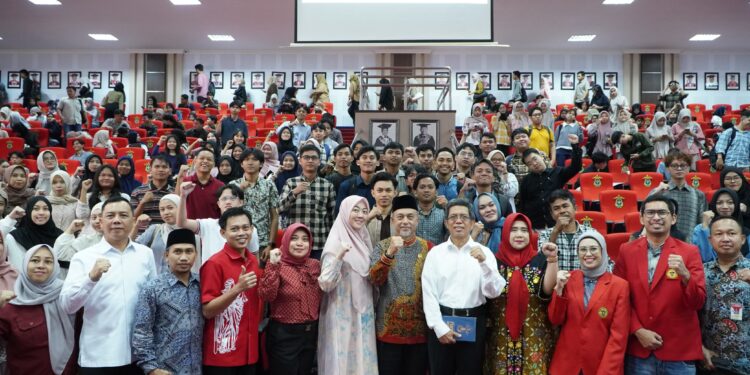 Dihadapan Mahasiswa Unhas, Tamsil Linrung Terangkan Peran Strategis DPD dalam Mengawal Asta Cita Presiden Prabowo