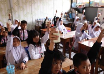 Kisah Makan Bergizi Gratis: Program Ajaib yang Ubah Nasib Pekerja Lokal di Cimahi
