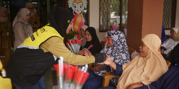 Perempuan Tangguh, Aksi Hebat: Cerita Mitra Pengemudi Wanita Maxim yang Menginspirasi