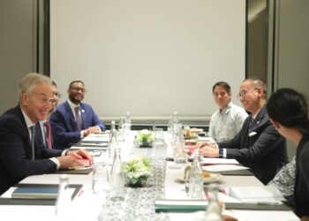 Hashim Djojohadikusumo dan Eddy Soeparno Bertemu Tony Blair, Bahas Potensi Energi Terbarukan Indonesia