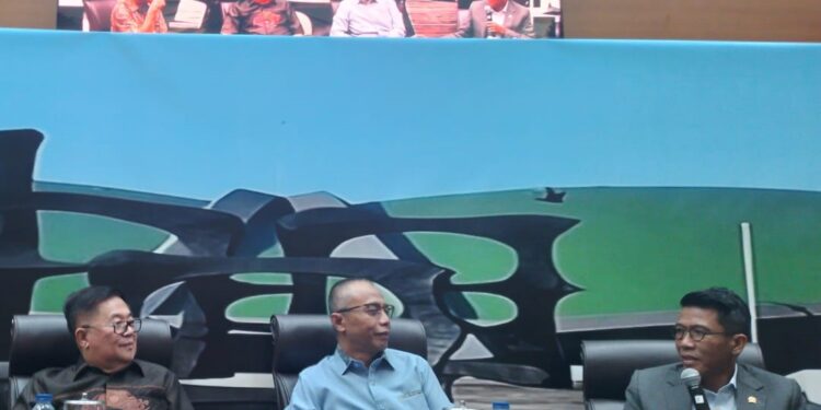 Tarif Trump Bikin Panas! DPR: Indonesia Nggak Perlu Takut, Tapi Harus Cerdas