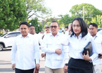Prabowo Sentil Keras Semua Mentri! Masih Banyak Rakyat Tidur di Gubuk Reok