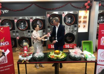 Di Tengah Lesunya Ekonomi, Jakarta Coin Laundry Justru Buka Outlet Laundri Koin Terbesar di Indonesia