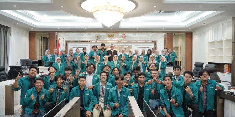 Legislator PKS Achmad Ru’yat Ajak Mahasiswa Jadi Mitra Perubahan: “Jangan Lelah Cintai Bangsa Ini